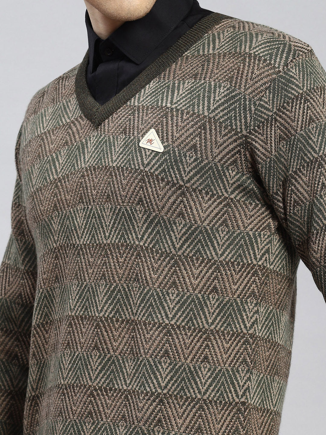 Men Green Jaquard Pullover - Image 6