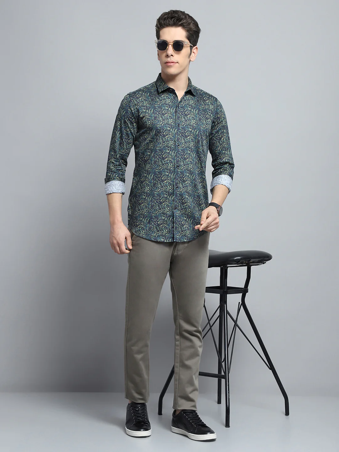 Men Green Printed Collar Full Sleeve Shirt - Image 2