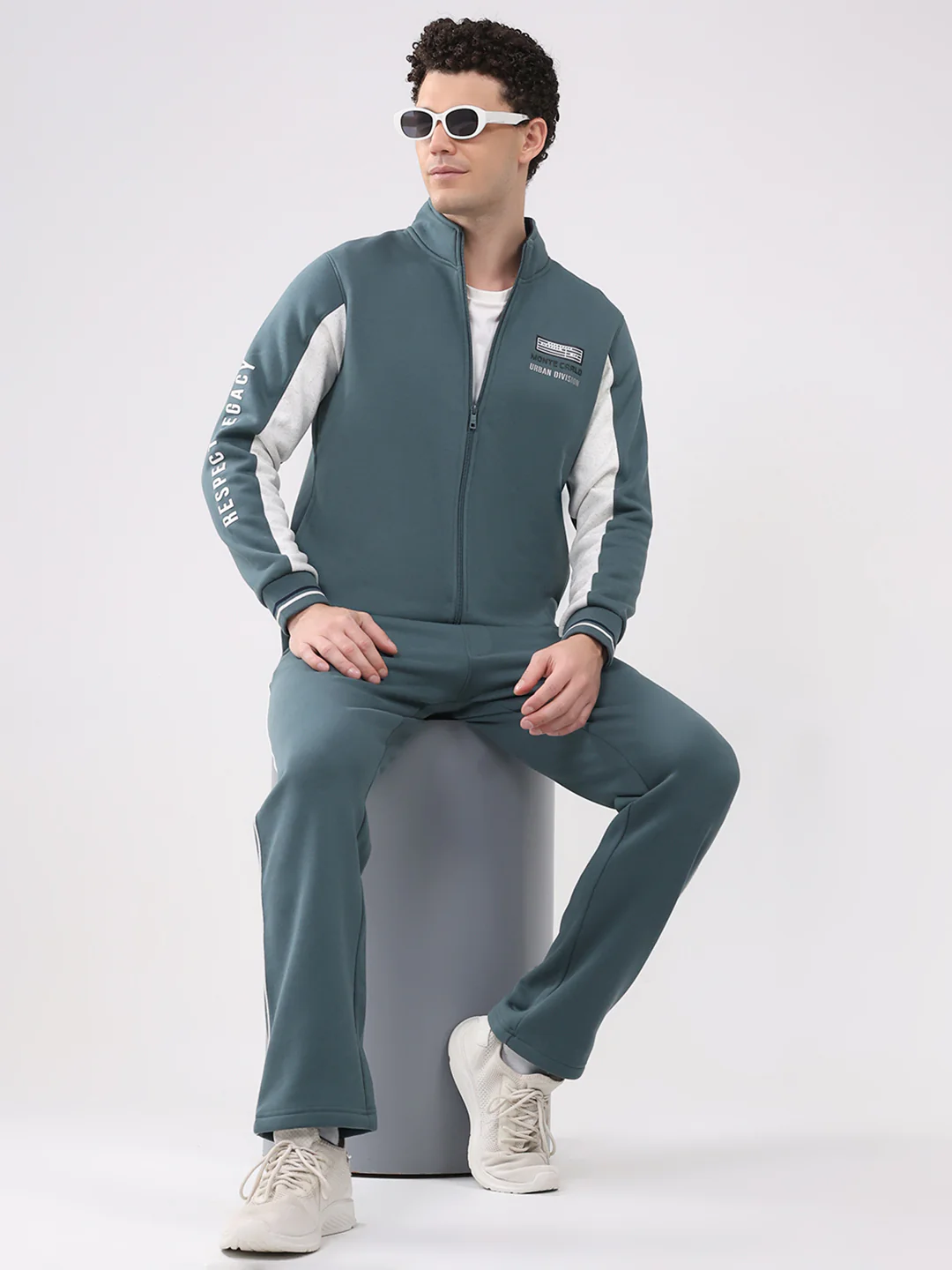 Men Green Printed Collar Full Sleeve Winter Tracksuit - Image 2
