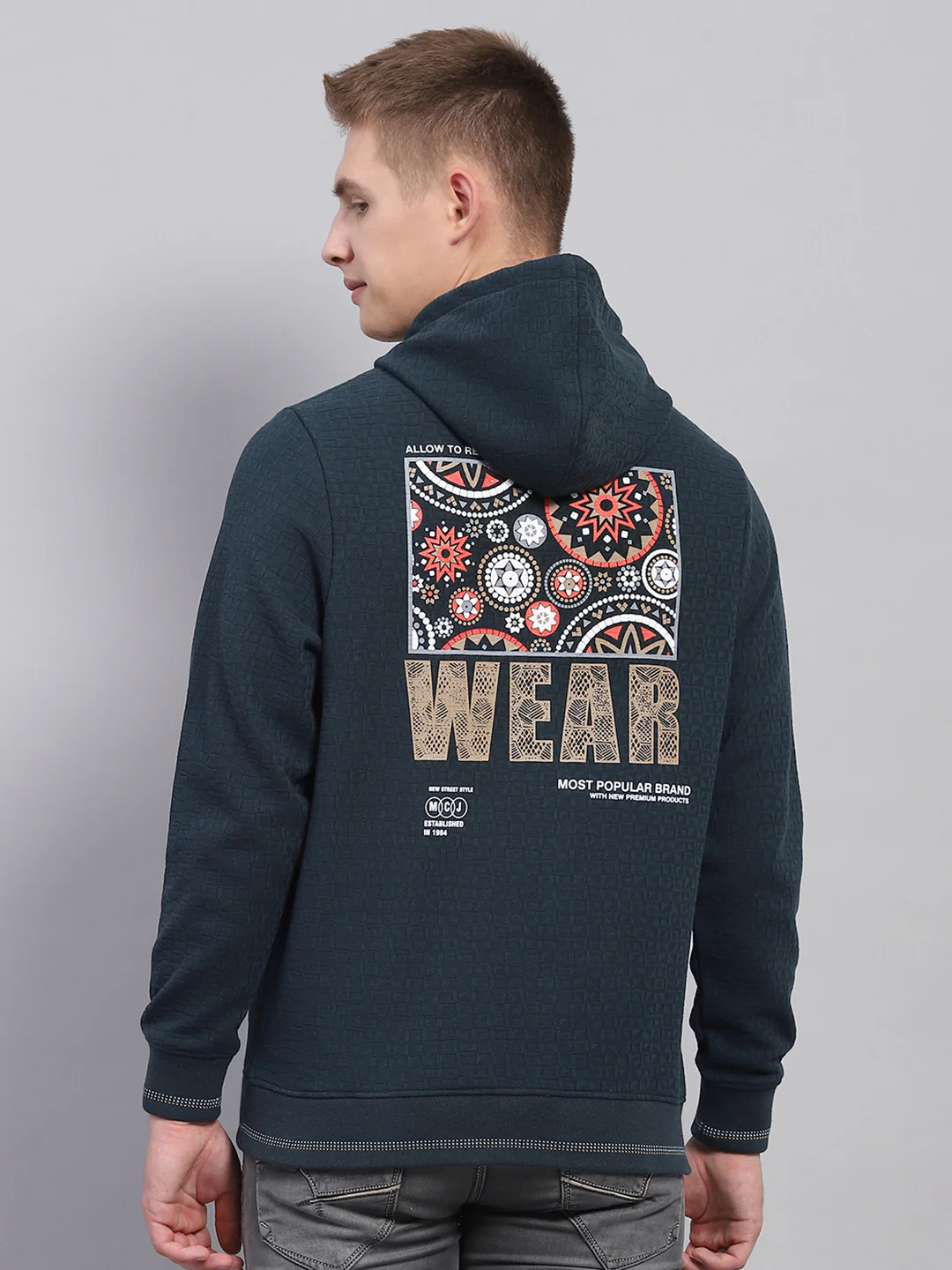 Men Green Printed Hooded Full Sleeve Sweatshirt - Image 5
