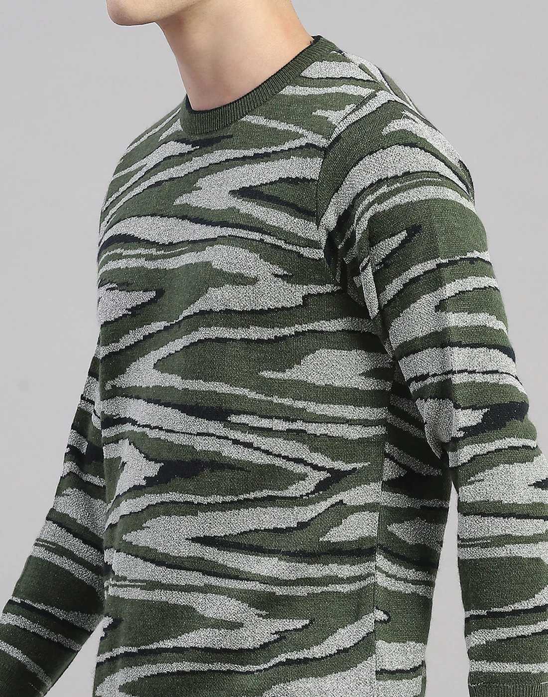 Men Green Printed Round Neck Full Sleeve Pullover - Image 7