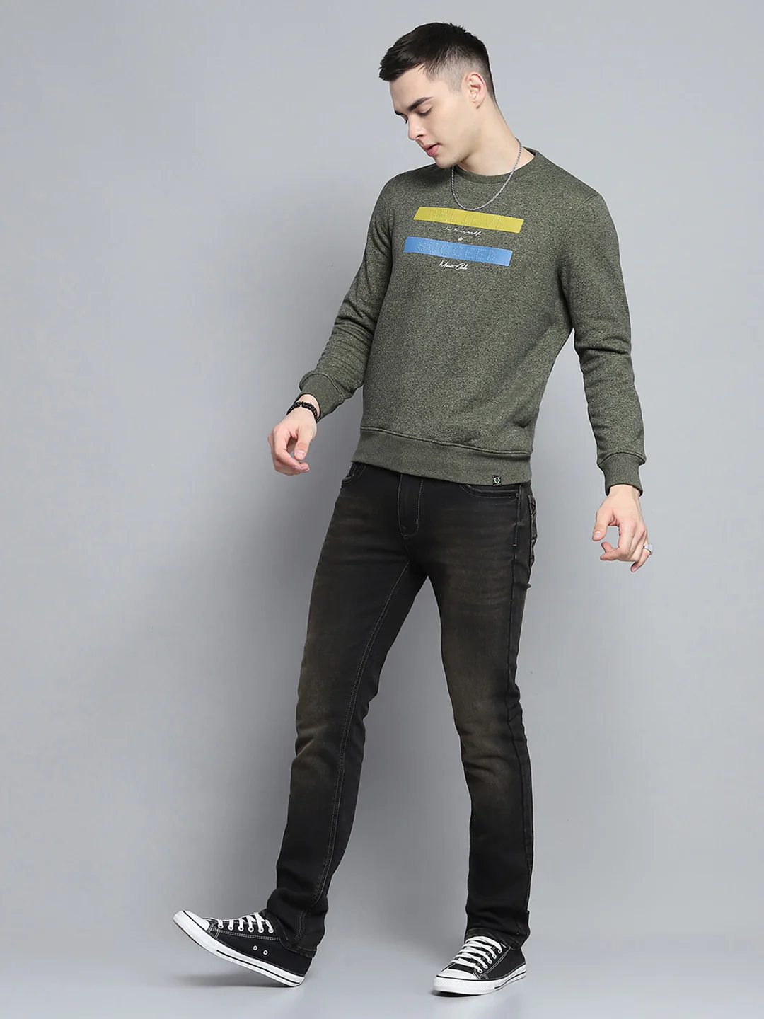 Men Green Printed Round Neck Full Sleeve Sweatshirt - Image 2