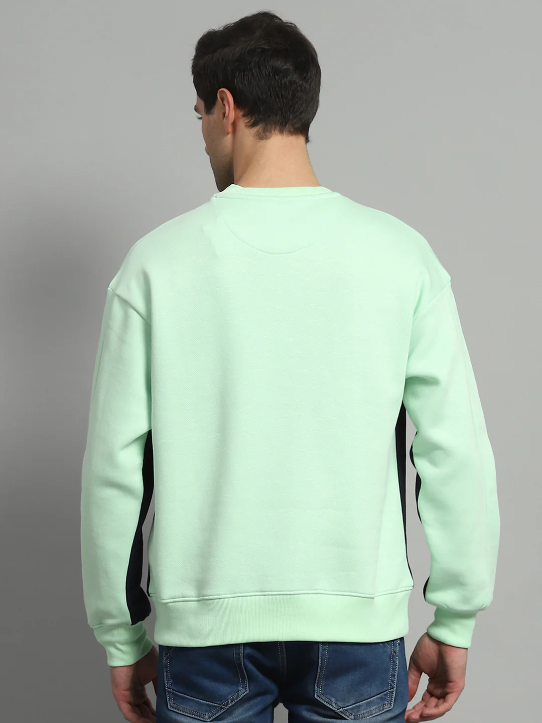 Men Green Printed Round Neck Full Sleeve Sweatshirt - Image 5