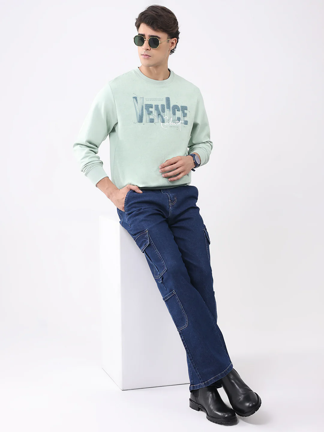 Men Green Printed Round Neck Full Sleeve Sweatshirt - Image 2