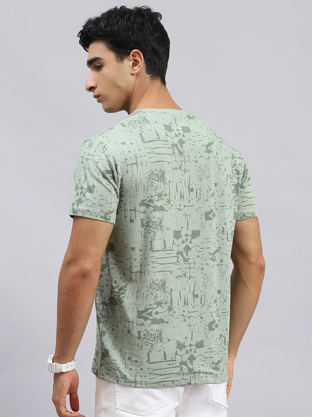 Men Green Printed T-Shirt - Image 5