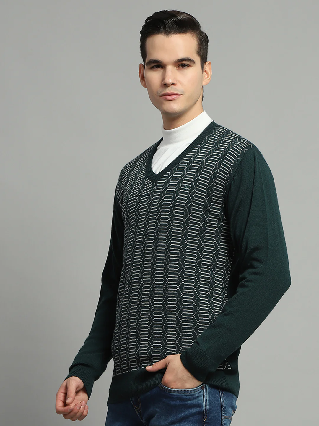 Luxuria Men Green Self Design V Neck Full Sleeve Pullover - Image 3