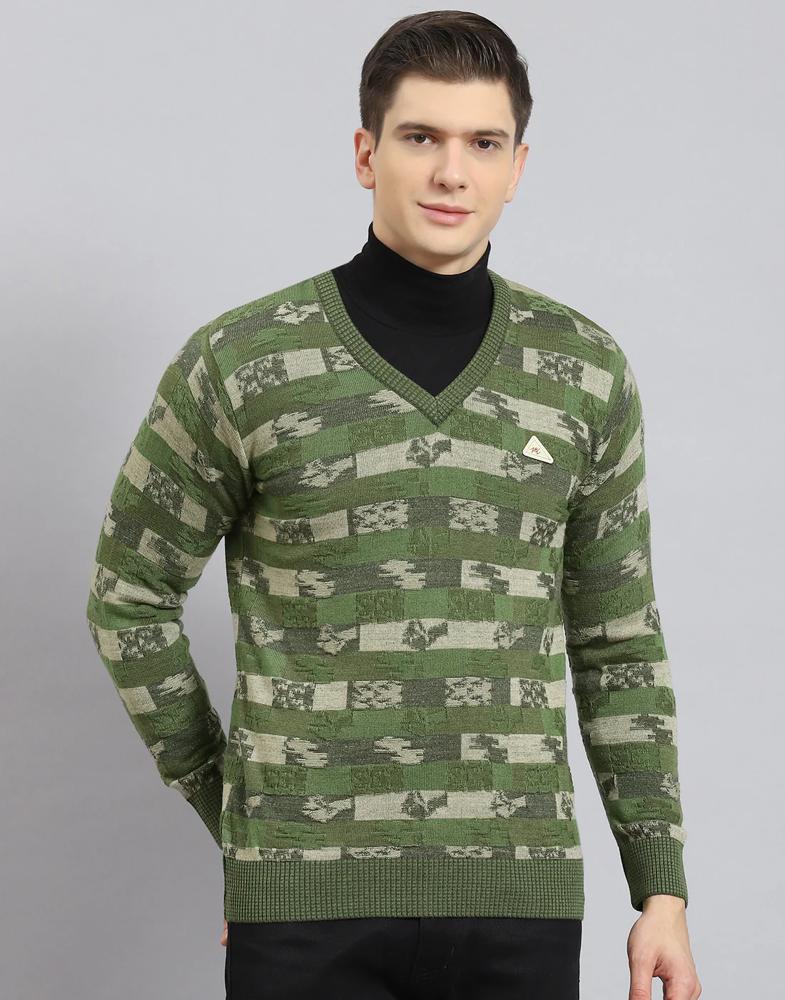 Men Green Self Design V Neck Full Sleeve Sweater - Image 3