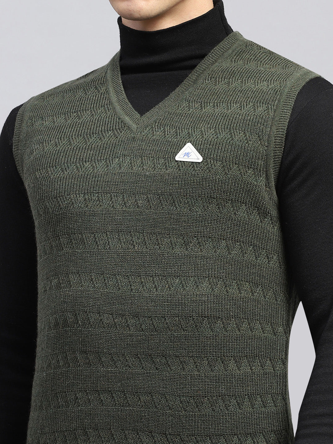 Men Green Self Design V Neck Sleeveless Sweater - Image 6