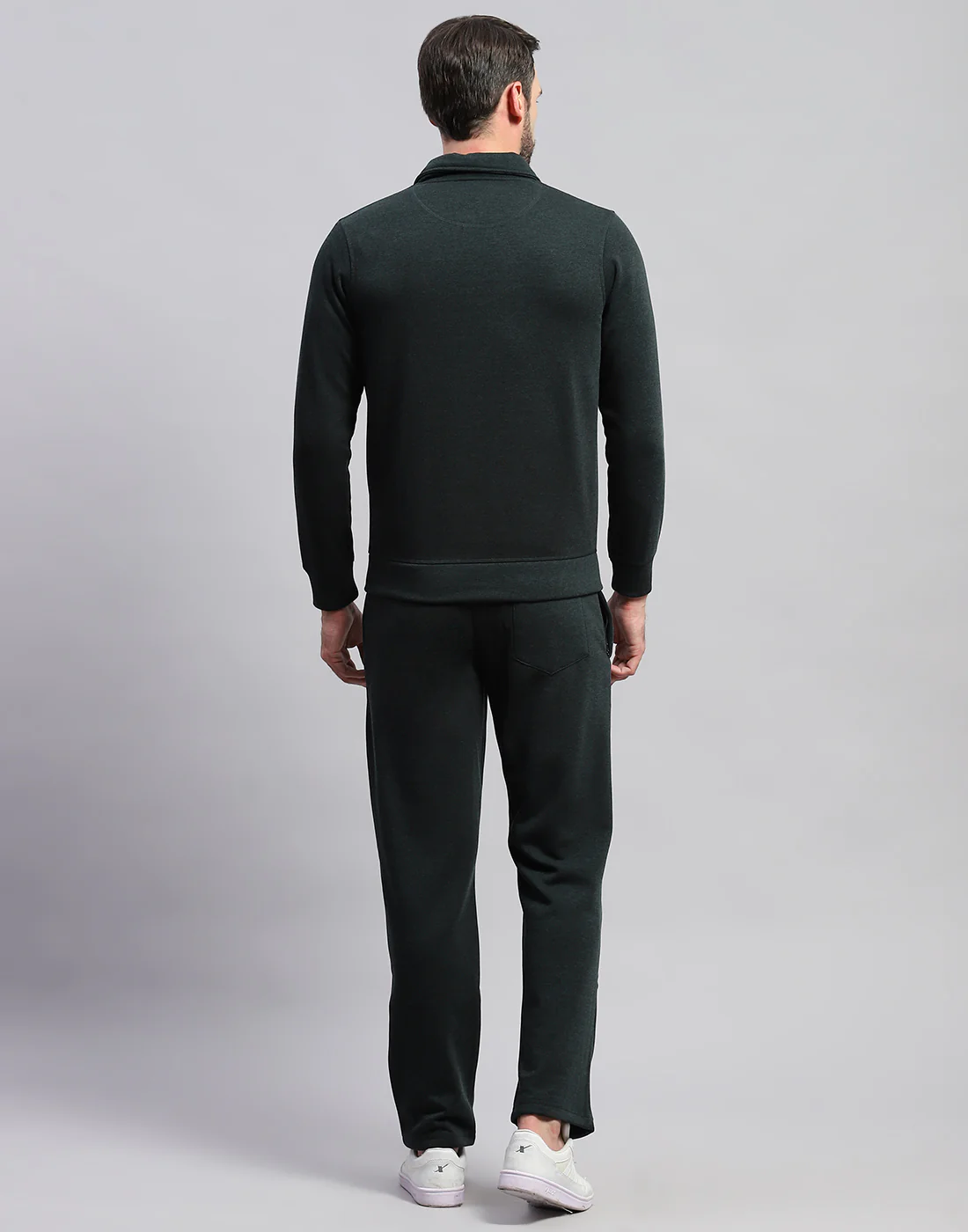 Men Green Solid Band Collar Full Sleeve Winter Tracksuit - Image 5