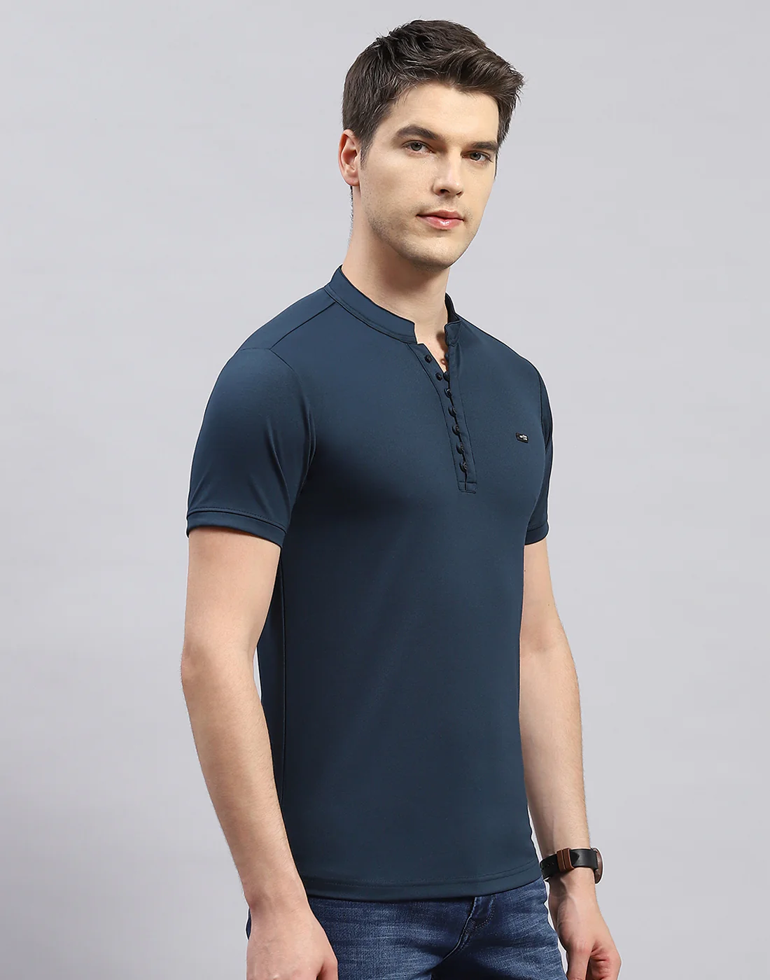 Men Green Solid Band Collar Half Sleeve T-Shirt - Image 5