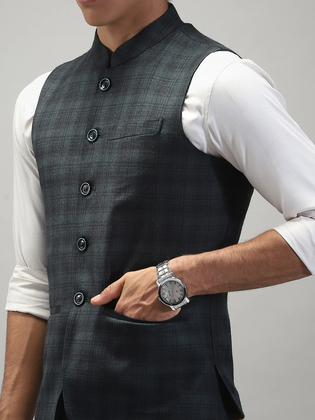 Men Green Solid Band Collar Sleeveless Nehru Jacket - Image 7