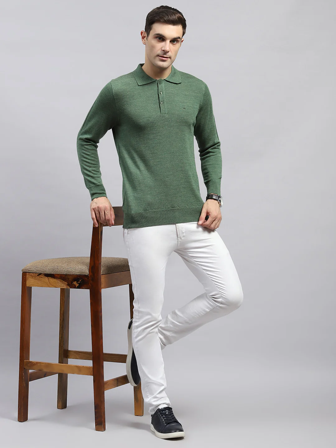 Men Green Solid Collar Full Sleeve Winter T-Shirt - Image 2
