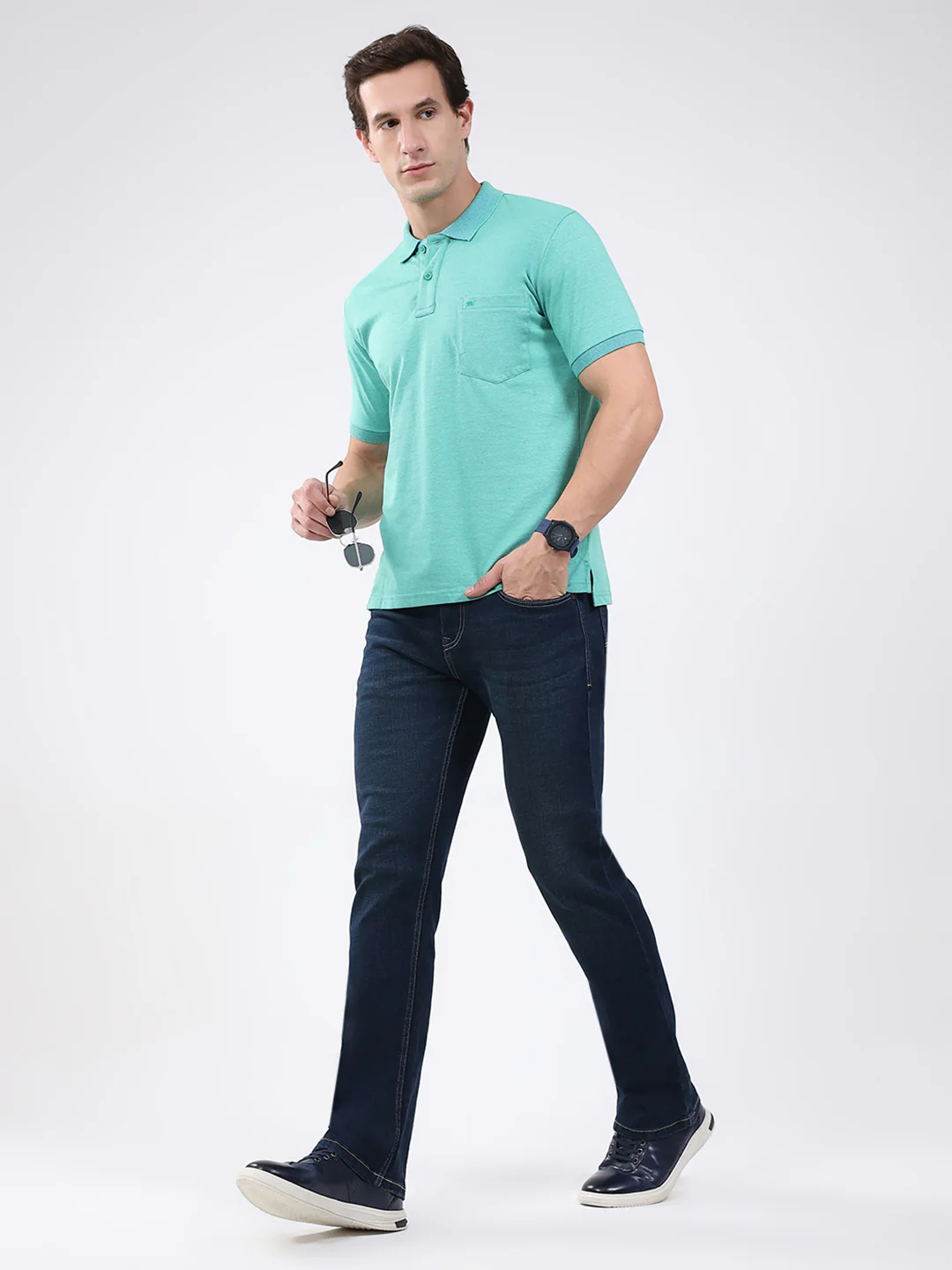 Men Green Solid Collar Half Sleeve T-Shirt - Image 2