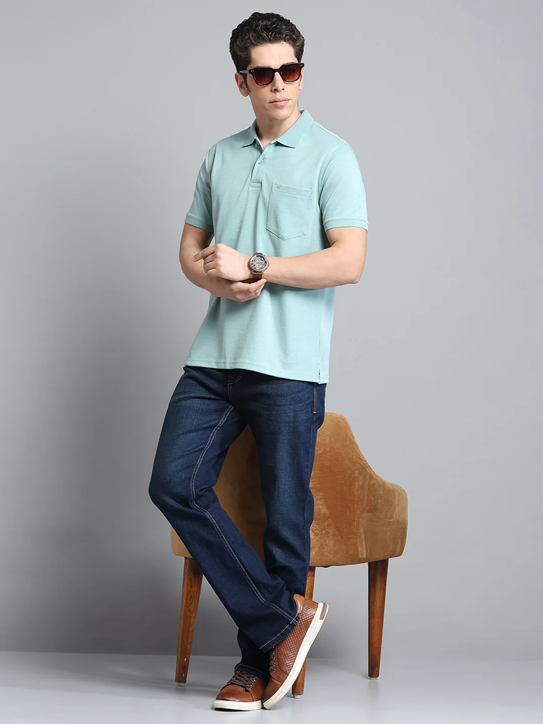 Men Green Solid Collar Half Sleeve T-Shirt - Image 2