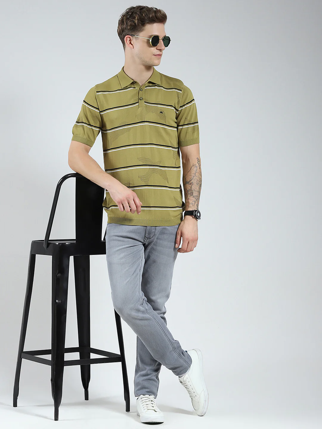 Men Green Solid Collar Half Sleeve T-Shirt - Image 2