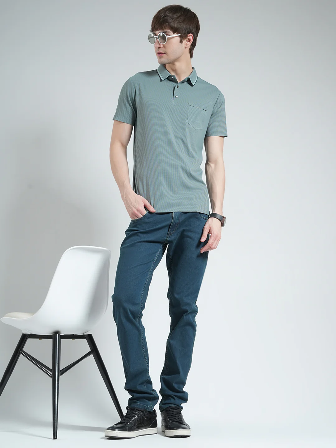 Men Green Solid Collar Half Sleeve T-Shirt - Image 2