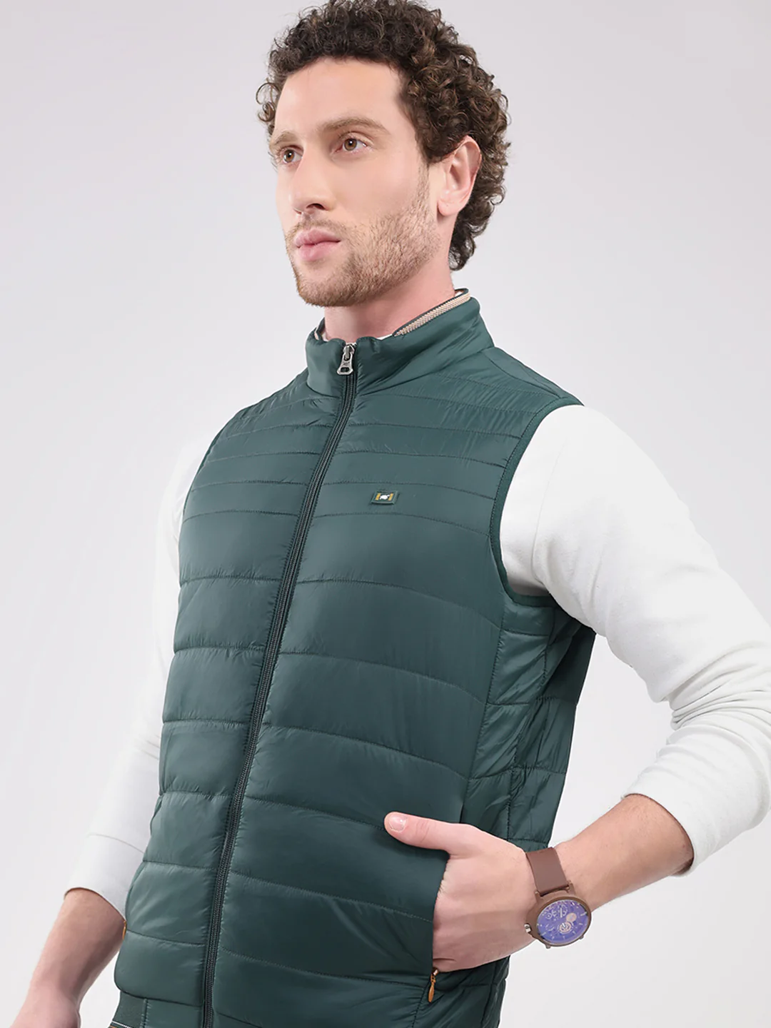 Men Green Solid Collar Sleeveless Jacket - Image 6