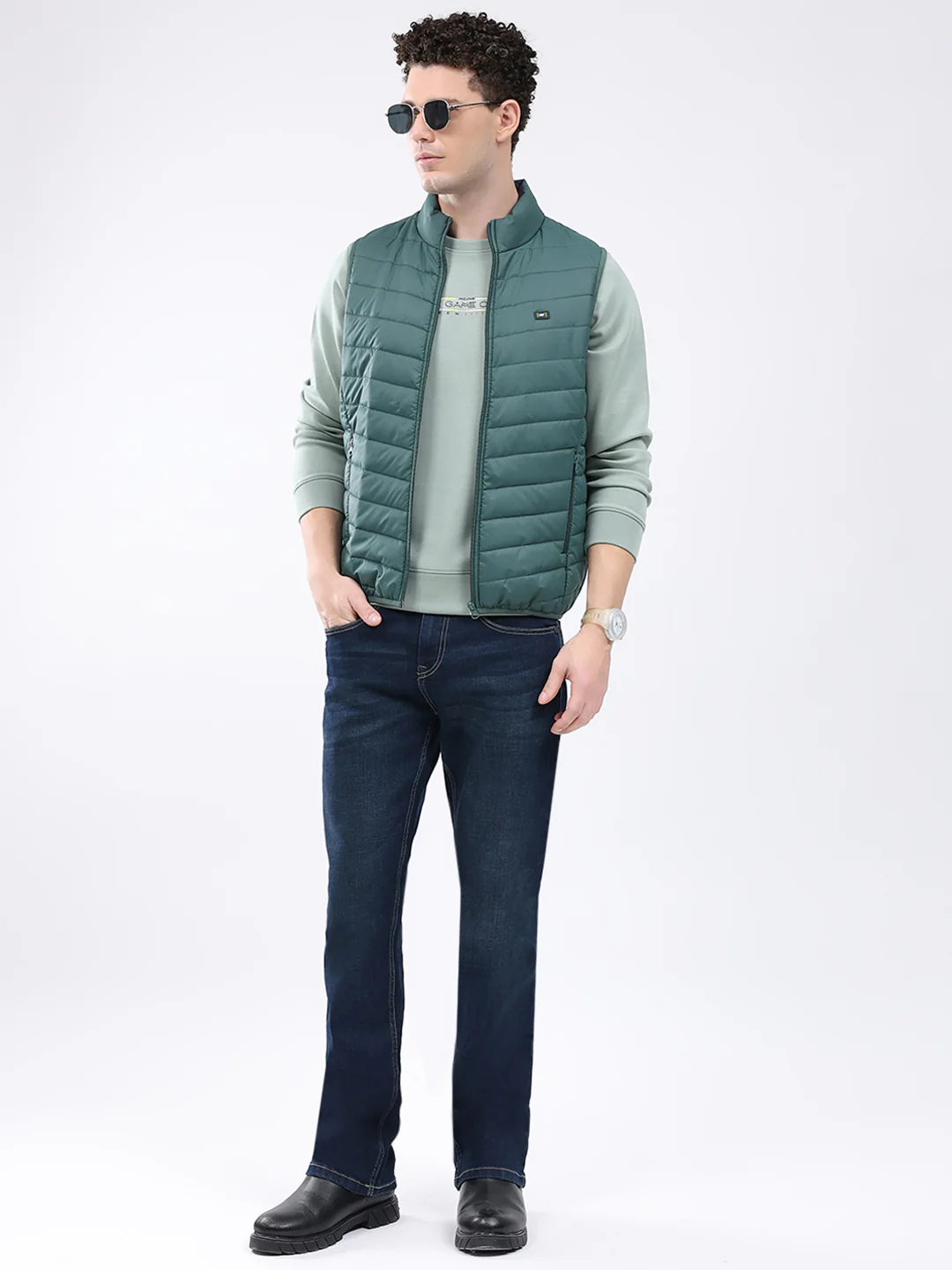 Men Green Solid Collar Sleeveless Jacket - Image 2