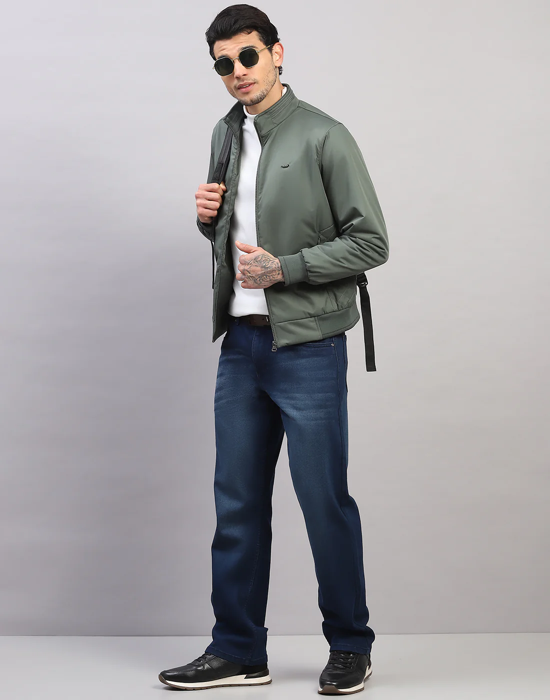 Men Green Solid  Full Sleeve Jacket - Image 5