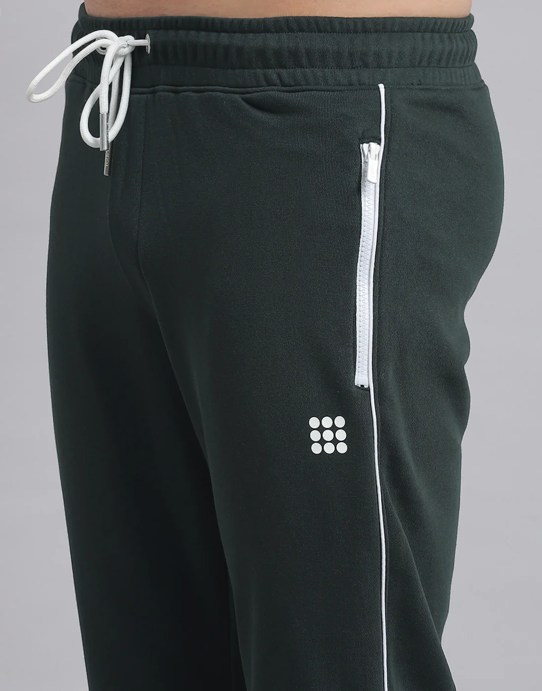 Rock.it Men Green Solid Hooded Full Sleeve Tracksuit - Image 8