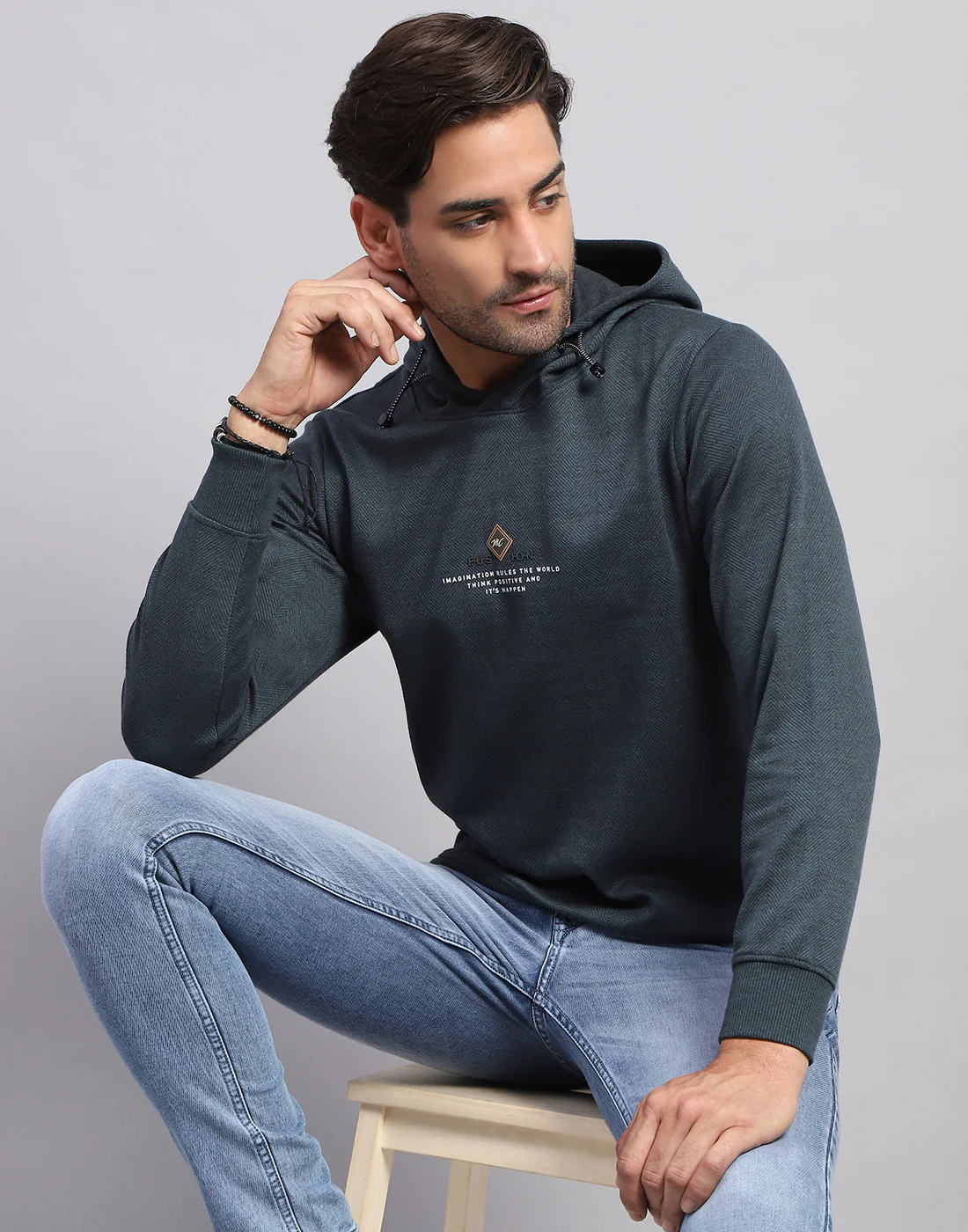 Men Green Solid Hooded Full Sleeve Winter T-Shirt - Image 6
