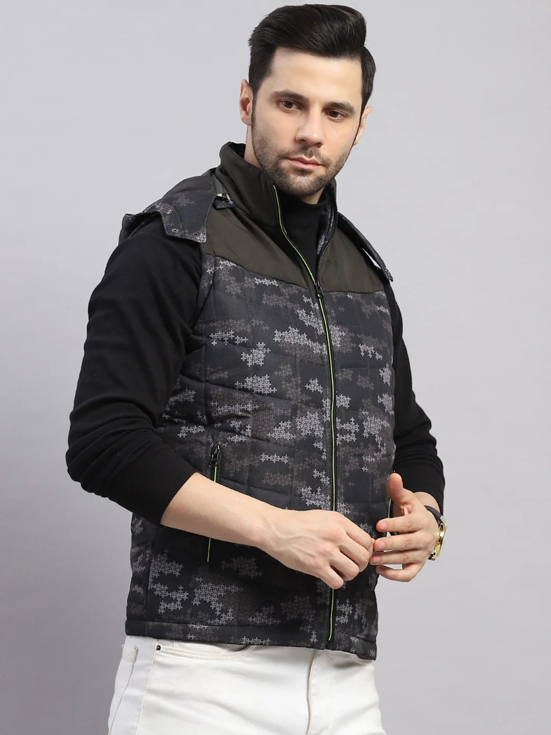 Men Green Solid Hooded Sleeveless Jacket - Image 4