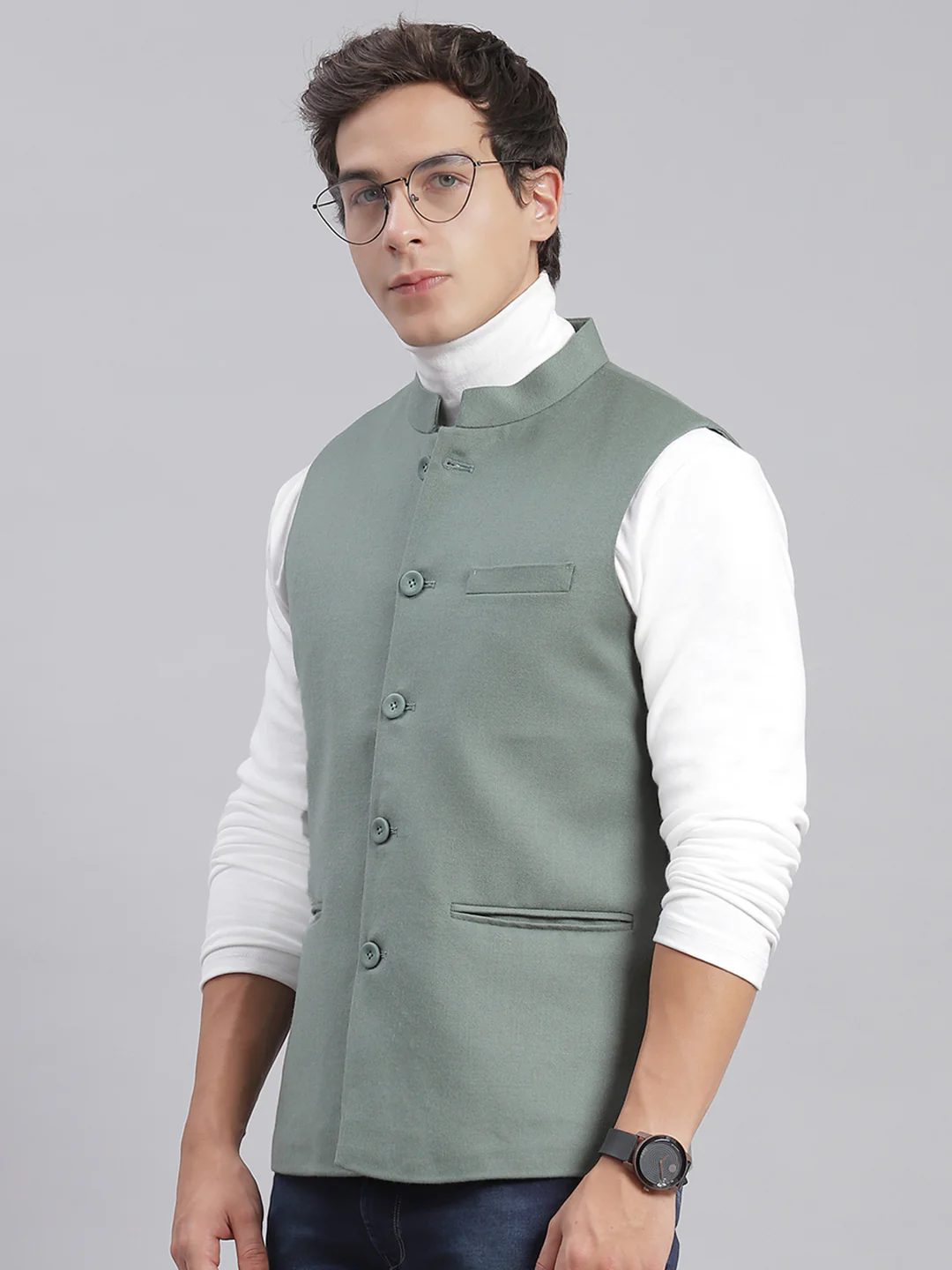 Men Green Solid Mandarin Collar Sleeveless Nehru Jackets - Image 5