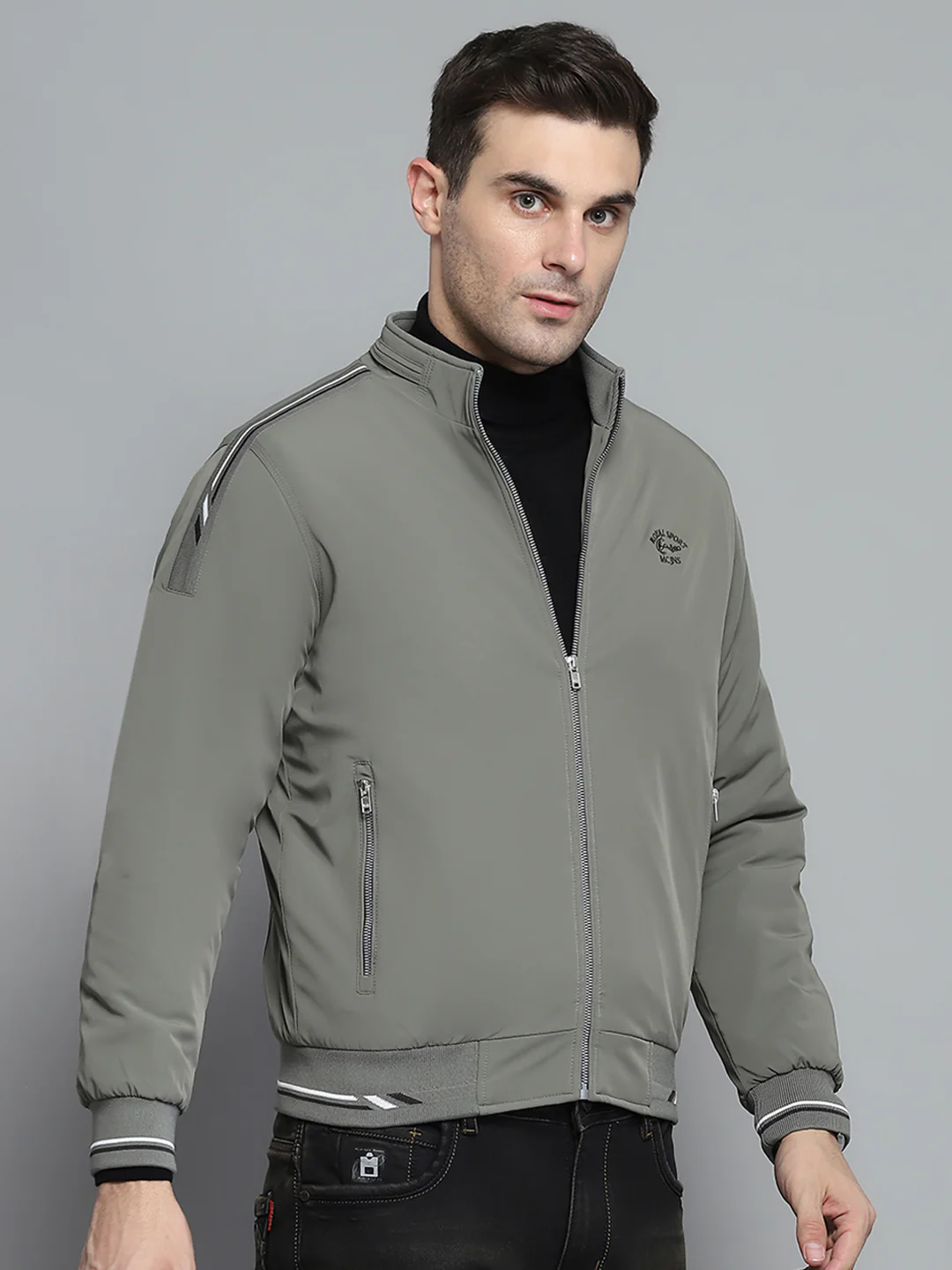 Men Green Solid Mock Neck Full Sleeve Jacket - Image 4