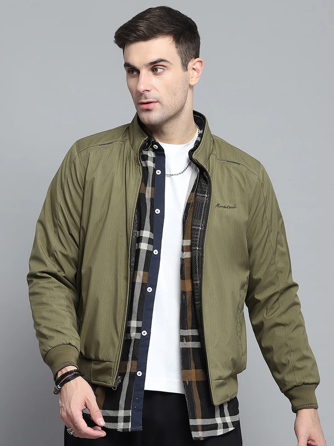 Men Green Solid Mock Neck Full Sleeve Jacket - Image 3