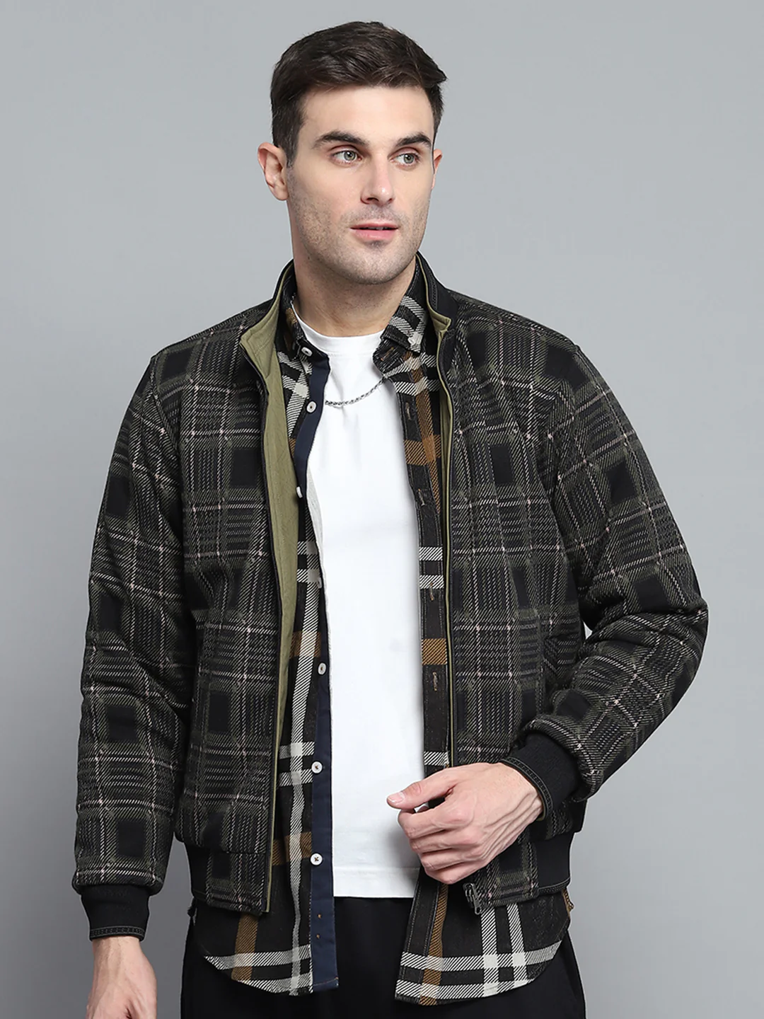 Men Green Solid Mock Neck Full Sleeve Jacket - Image 9