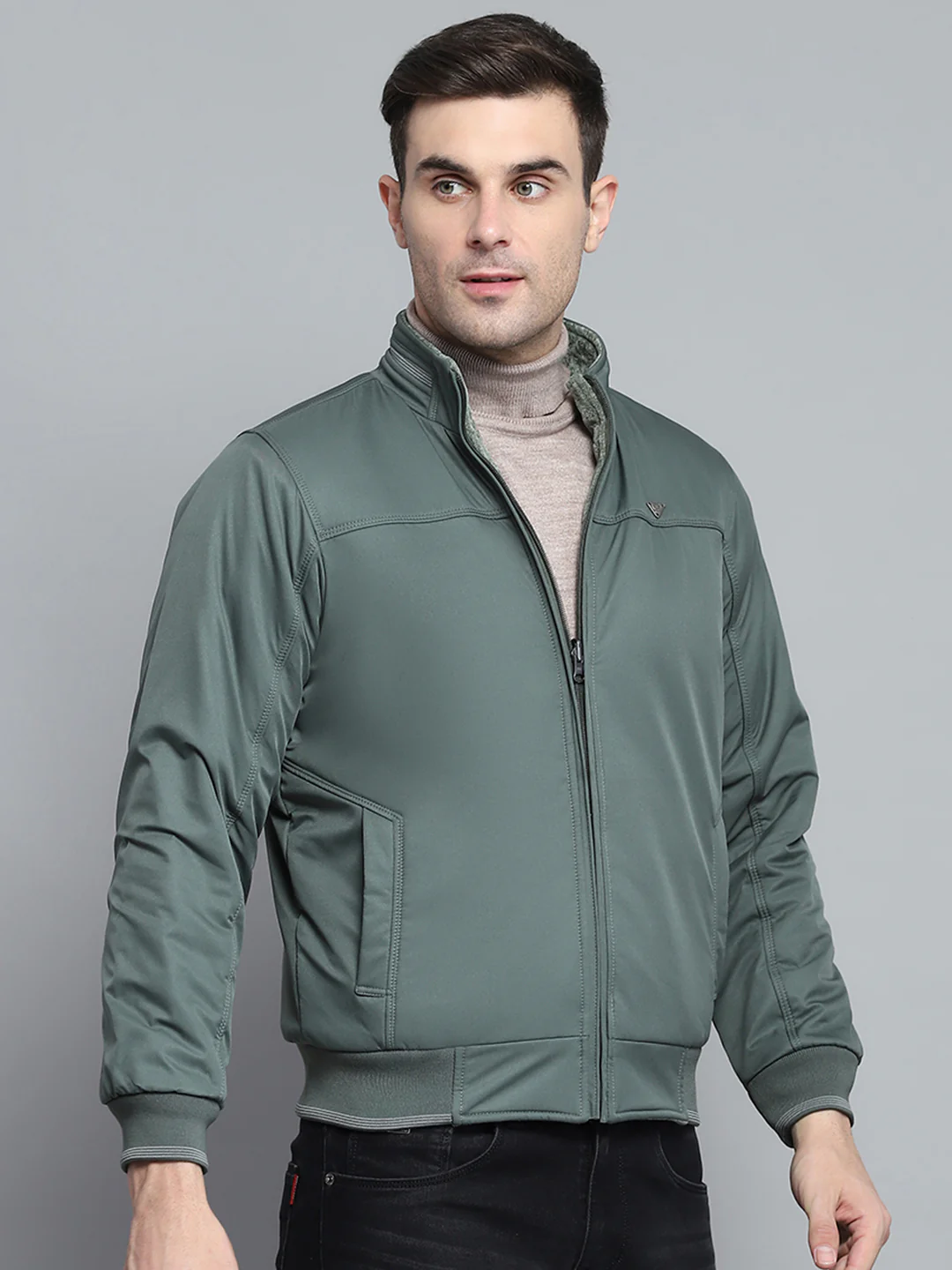 Men Green Solid Mock Neck Full Sleeve Jacket - Image 4