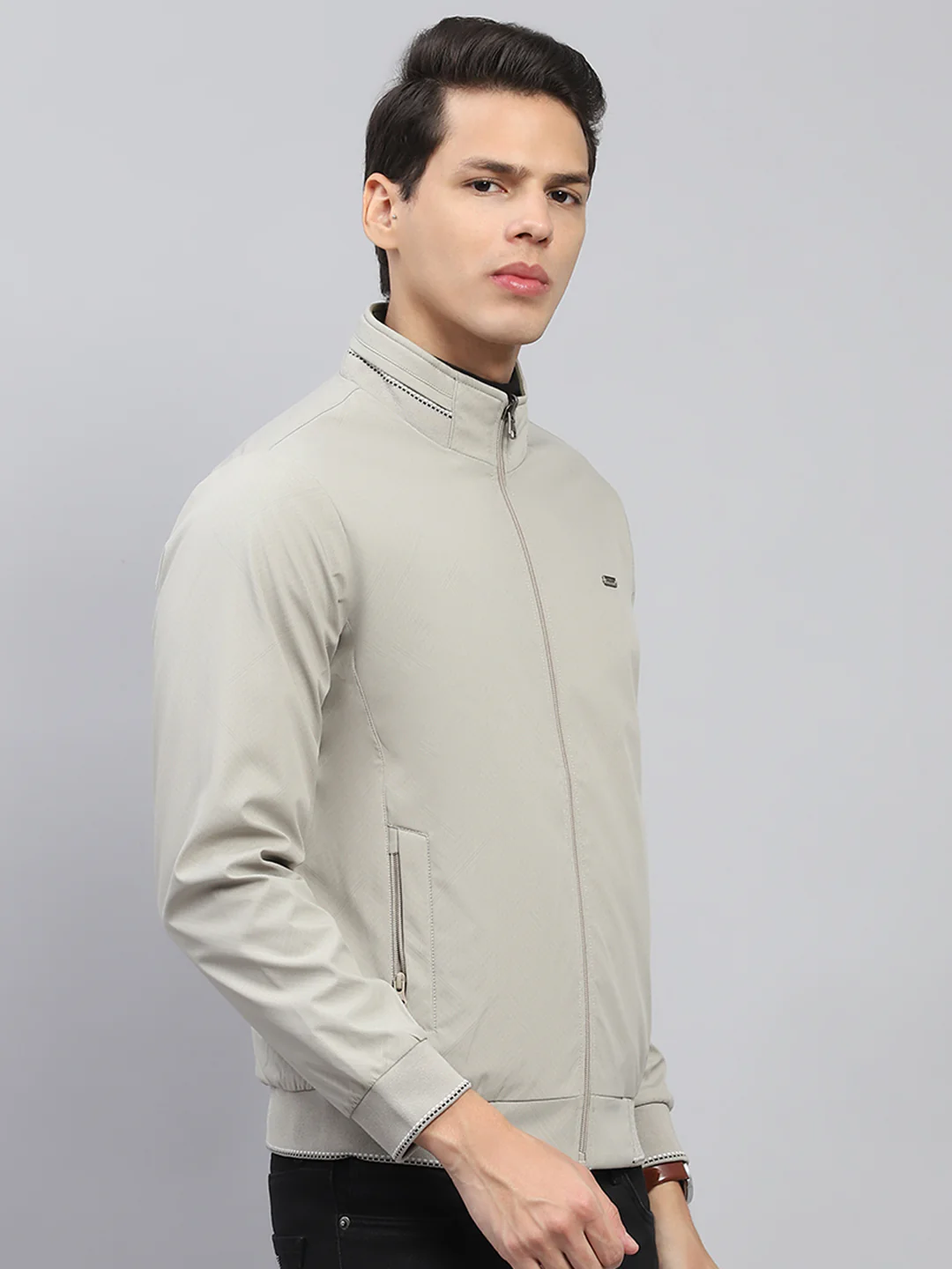 Men Beige Solid Mock Neck Full Sleeve Reversible Jacket - Image 4