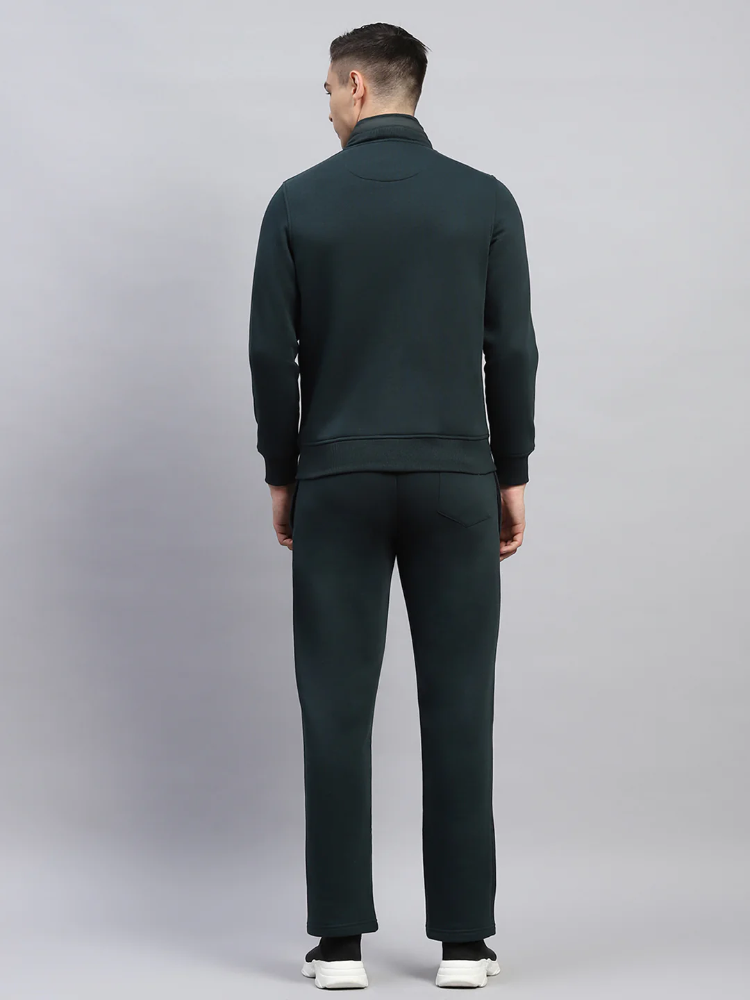 Men Green Solid Mock Neck Full Sleeve Winter Tracksuit - Image 5