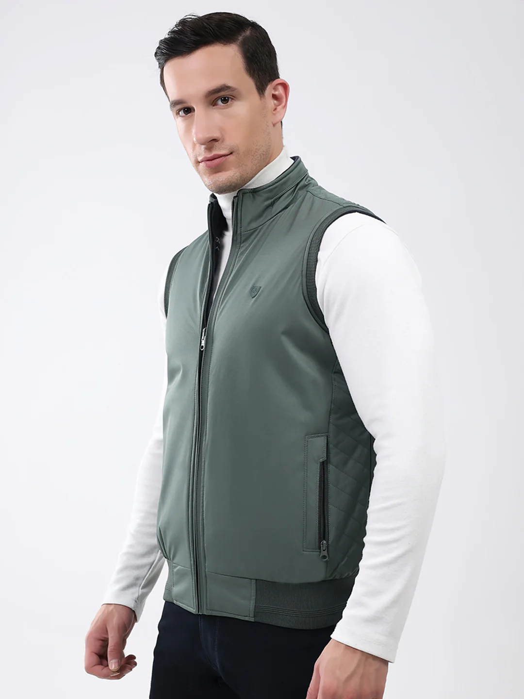 Men Green Solid Mock Neck Sleeveless Reversible Jacket - Image 3