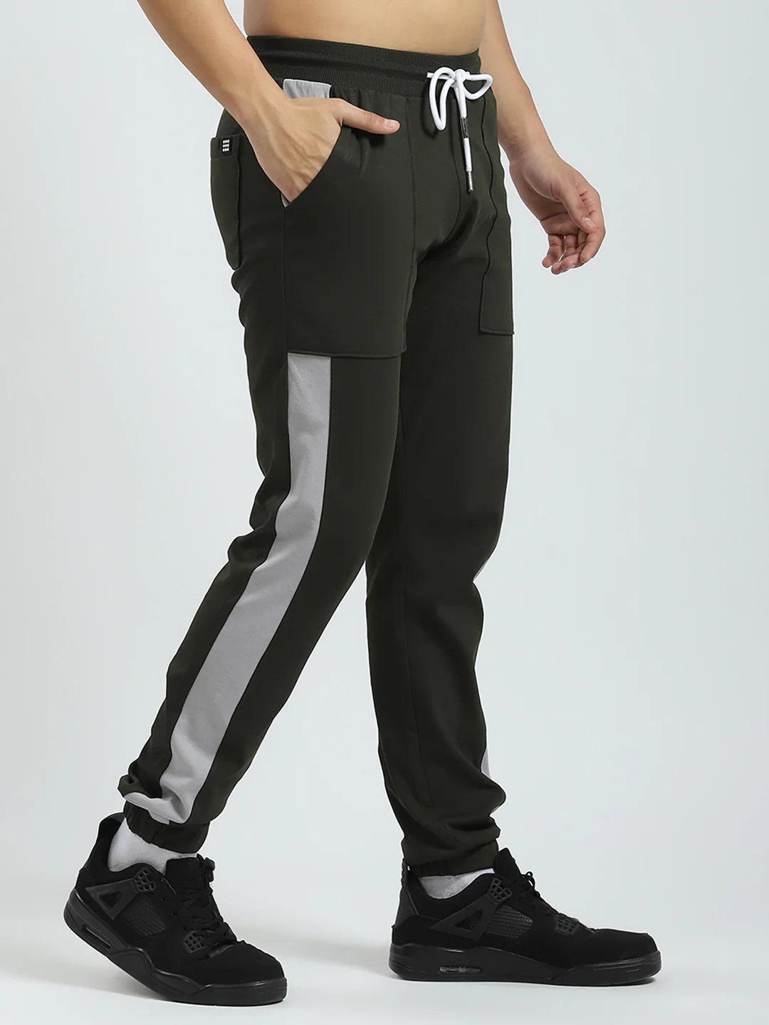 Rock.it Men Green Solid Regular Fit Jogger - Image 4