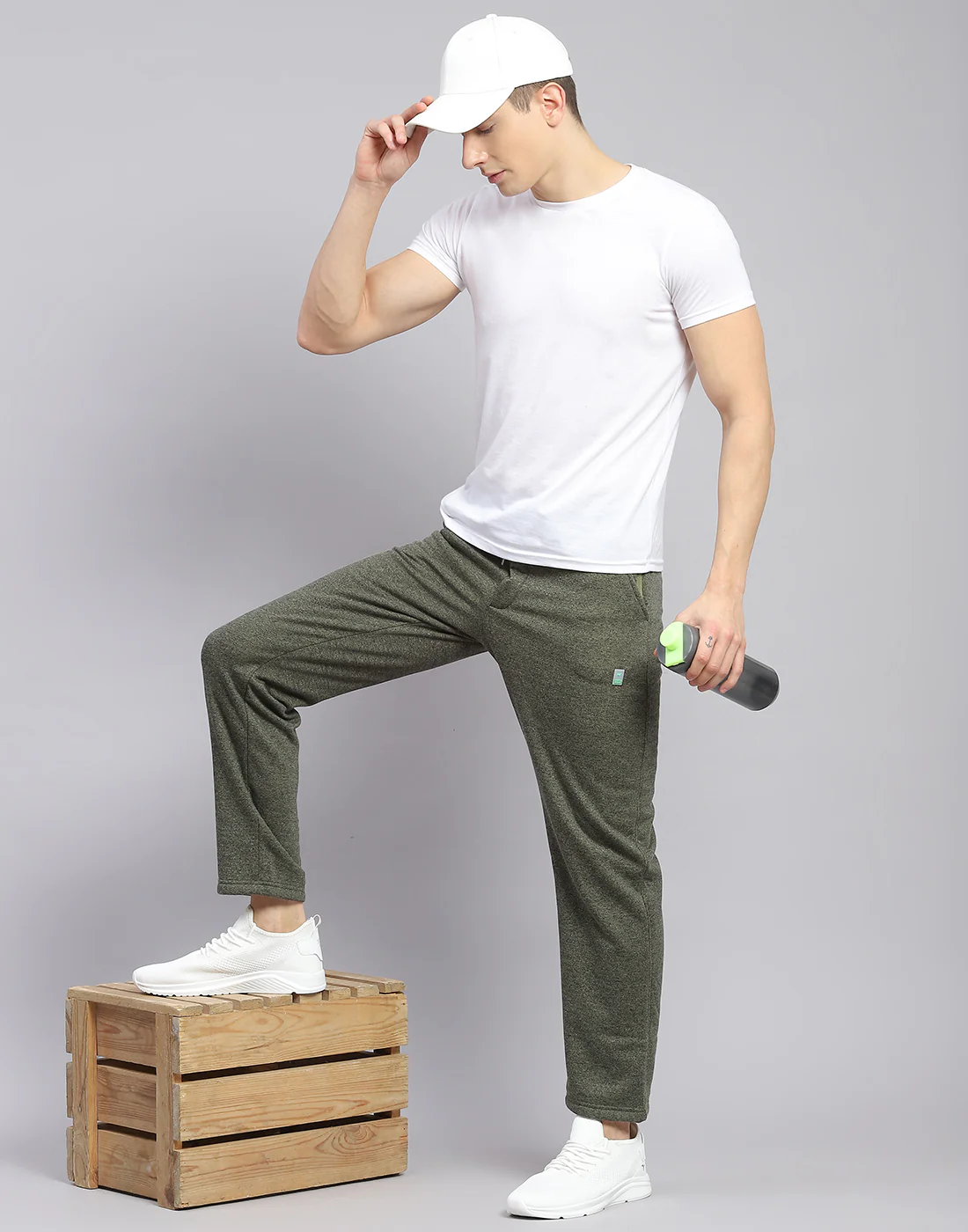 Men Green Solid Regular Fit Winter Lower - Image 2