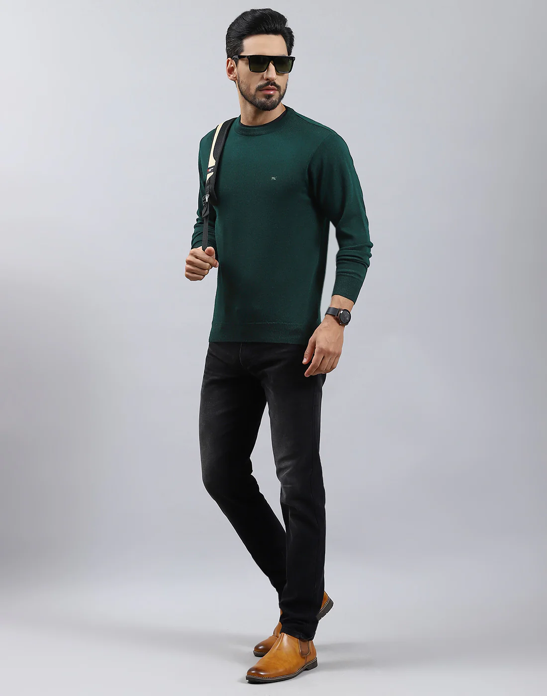 Men Green Solid Round Neck Full Sleeve Pullover - Image 2