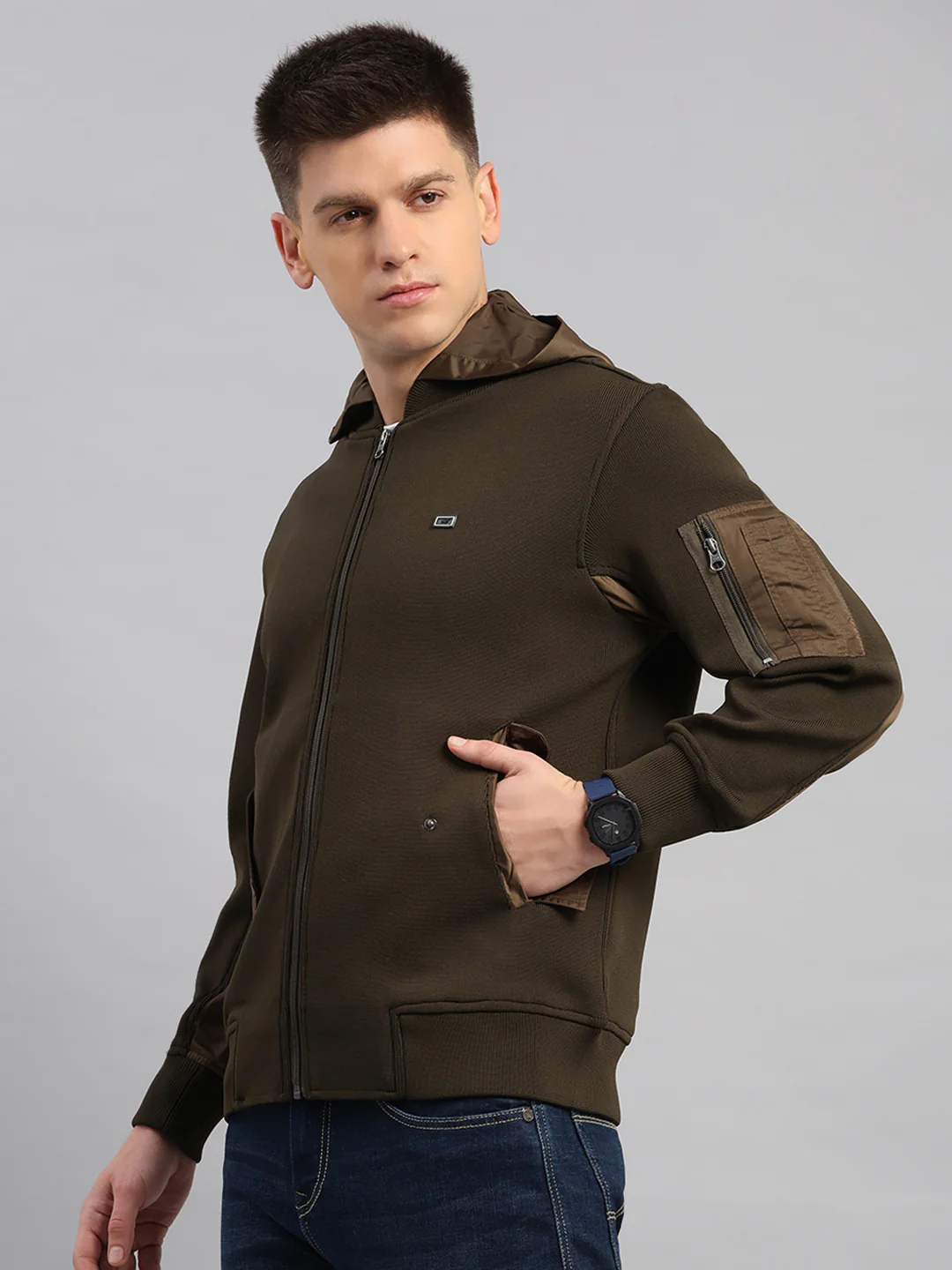 Men Green Solid Round Neck Full Sleeve Pullover - Image 3