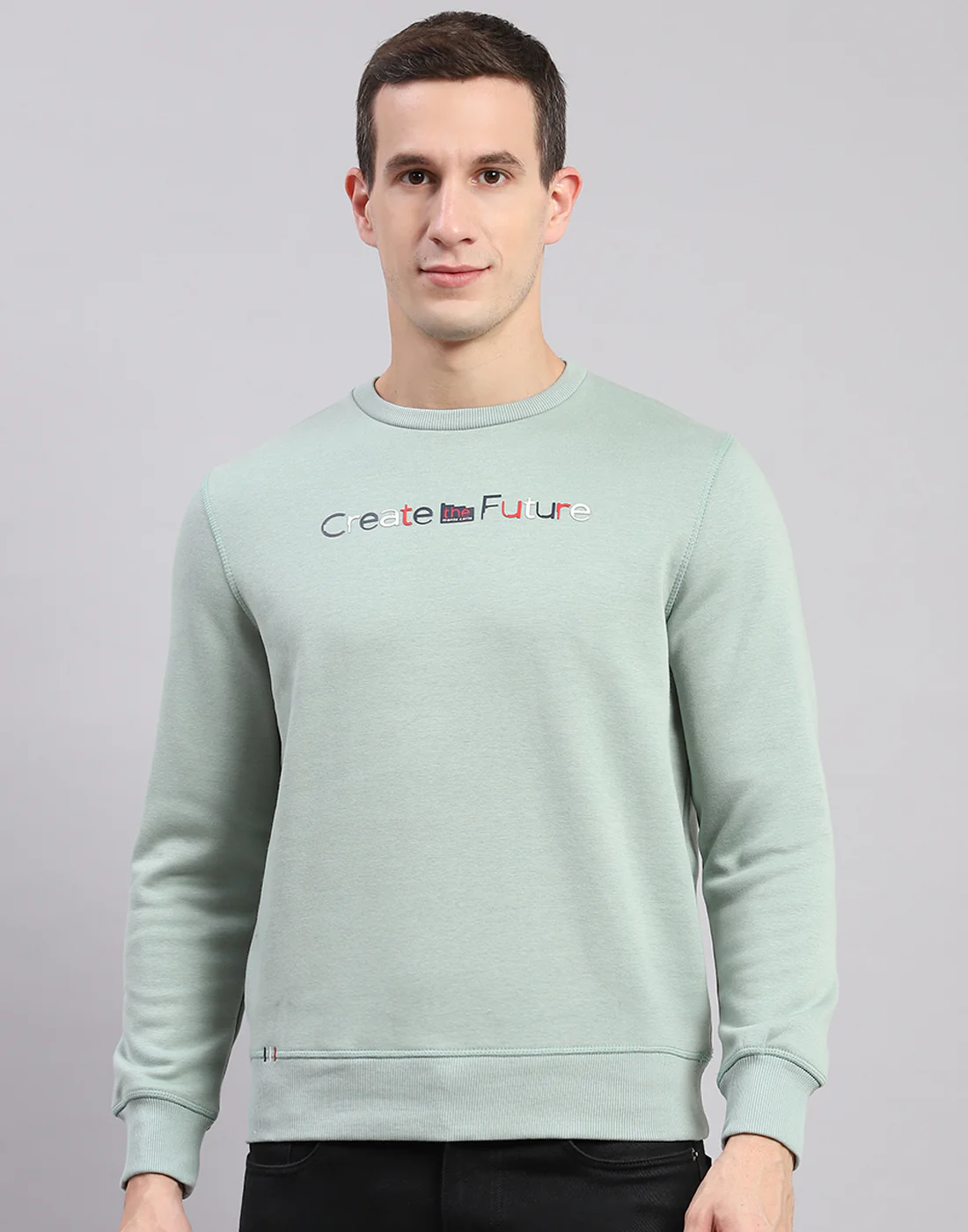 Men Green Solid Round Neck Full Sleeve Sweatshirts - Image 2