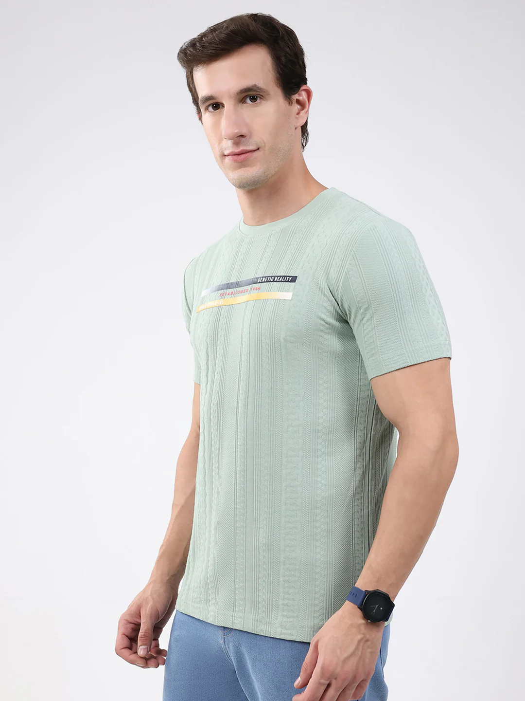 Men Green Solid Round Neck Half Sleeve T-Shirt - Image 3