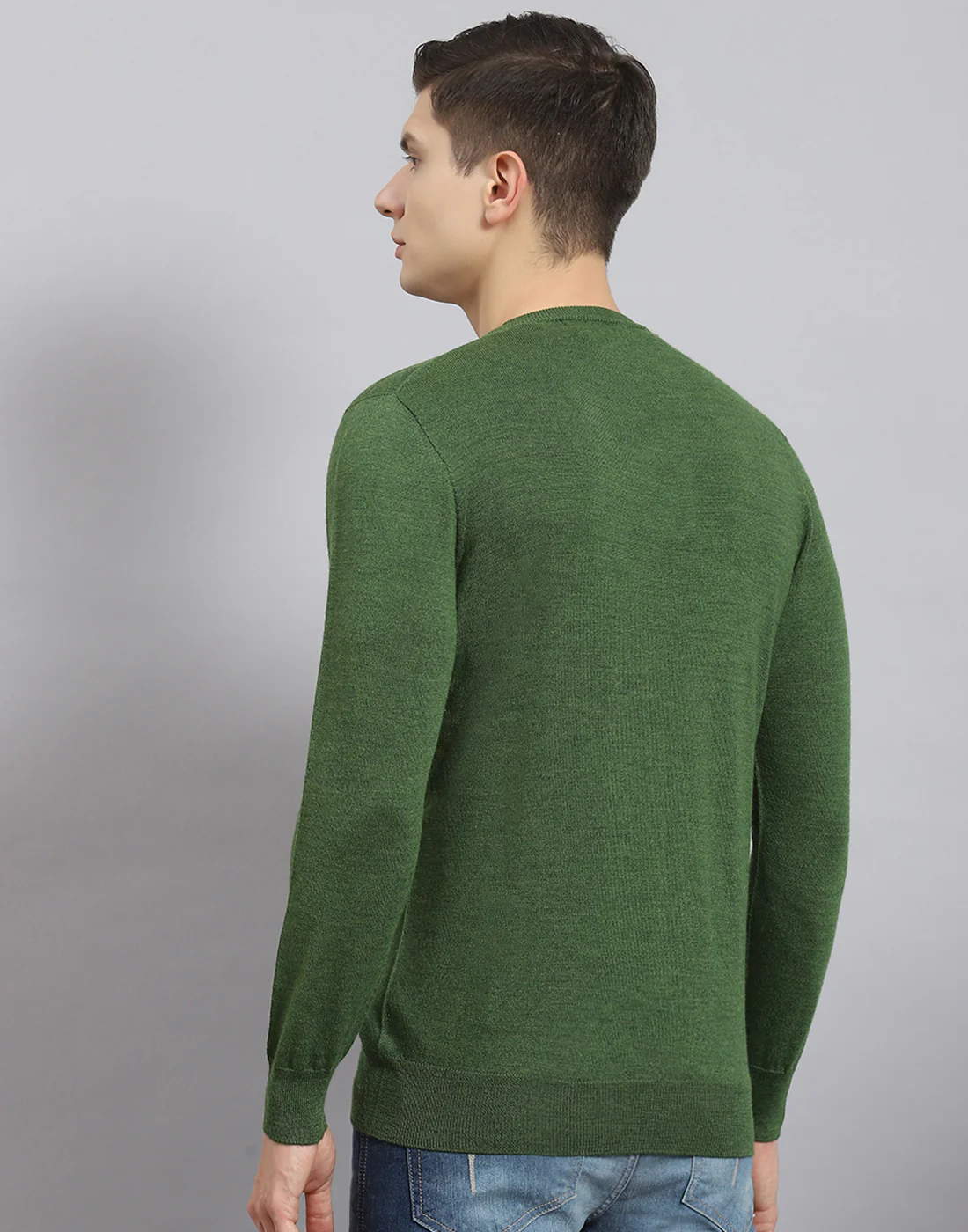 Men Green Solid V Neck Full Sleeve Pullover - Image 7