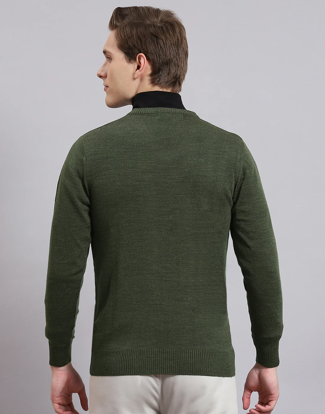 Men Green Solid V Neck Full Sleeve Pullover - Image 7