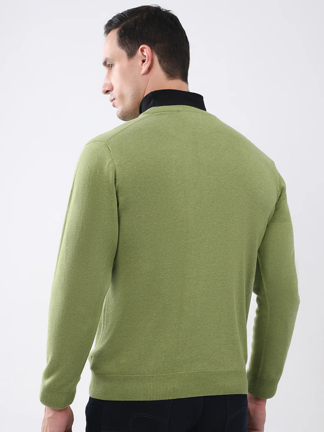 Men Green Solid V Neck Full Sleeve Pullover - Image 5