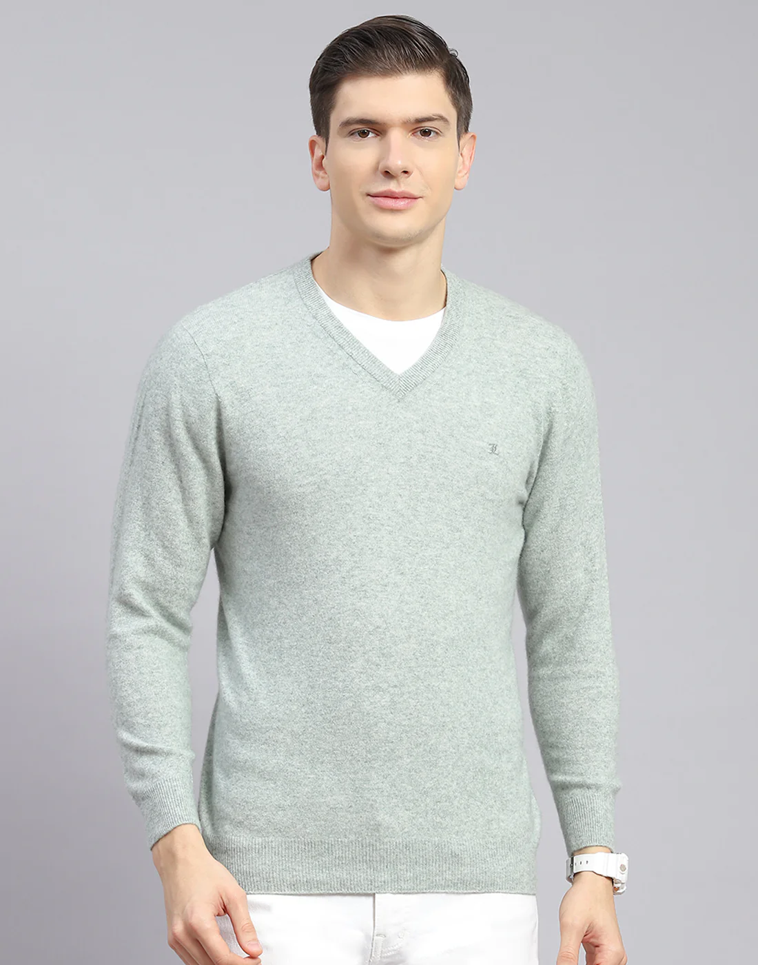 Men Green Solid V Neck Full Sleeve Sweater - Image 3