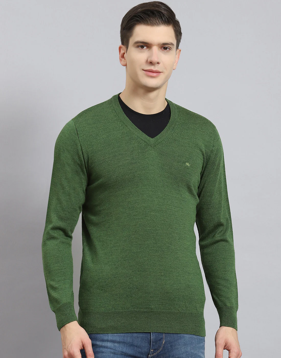 Men Green Solid V Neck Full Sleeve Sweater - Image 3