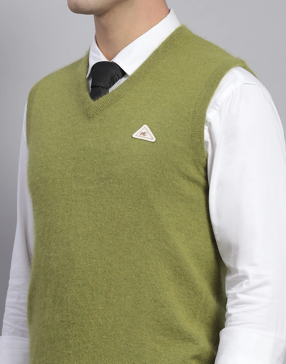 Men Green Solid V Neck Sleeveless Sweater - Image 4