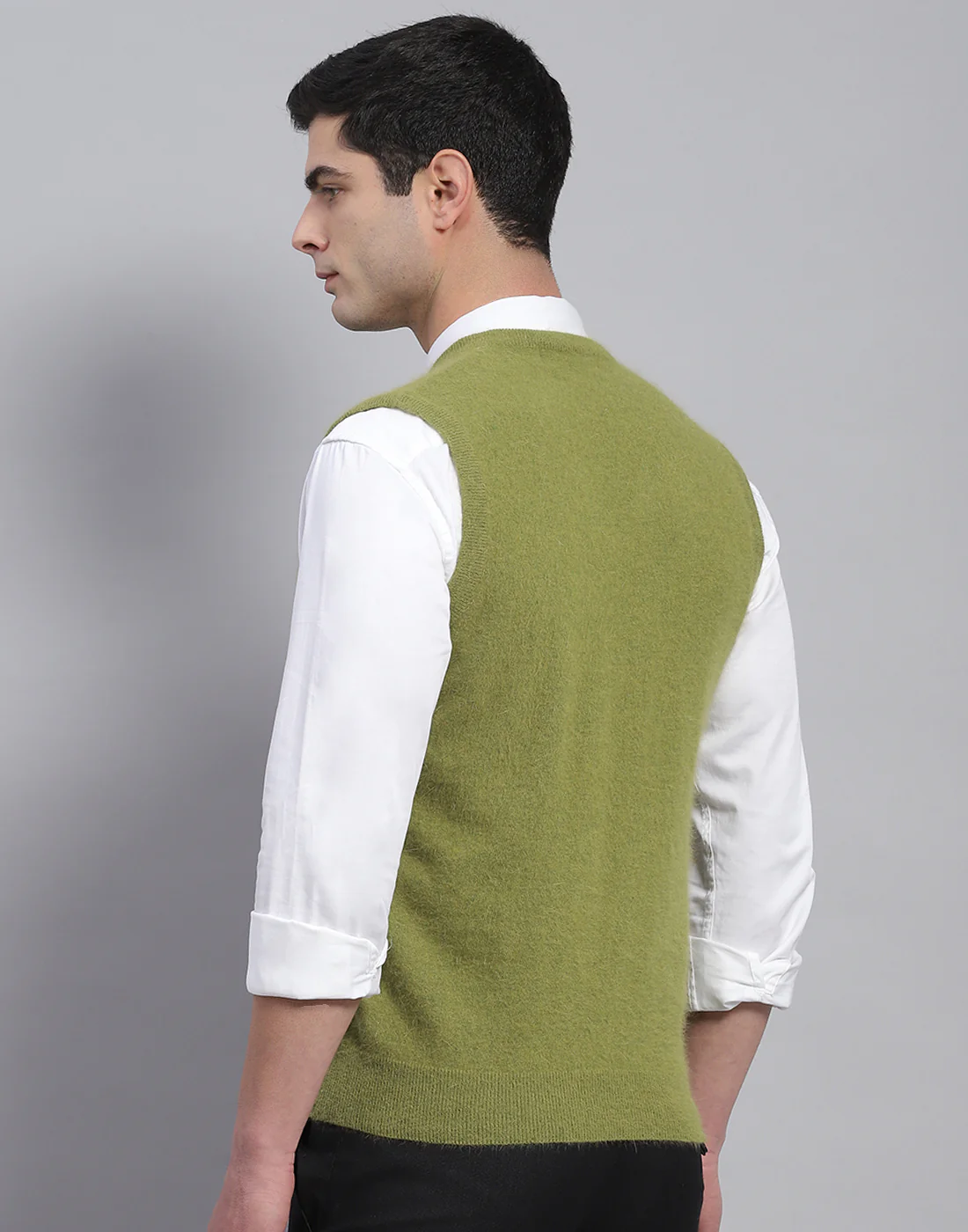 Men Green Solid V Neck Sleeveless Sweater - Image 7