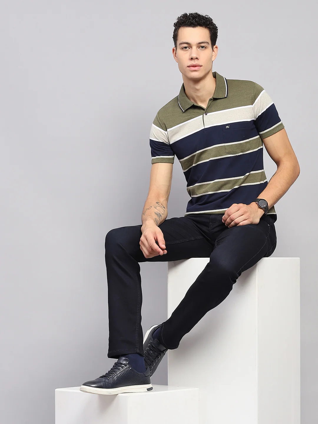 Men Green Stripe Collar Half Sleeve T-Shirt - Image 2