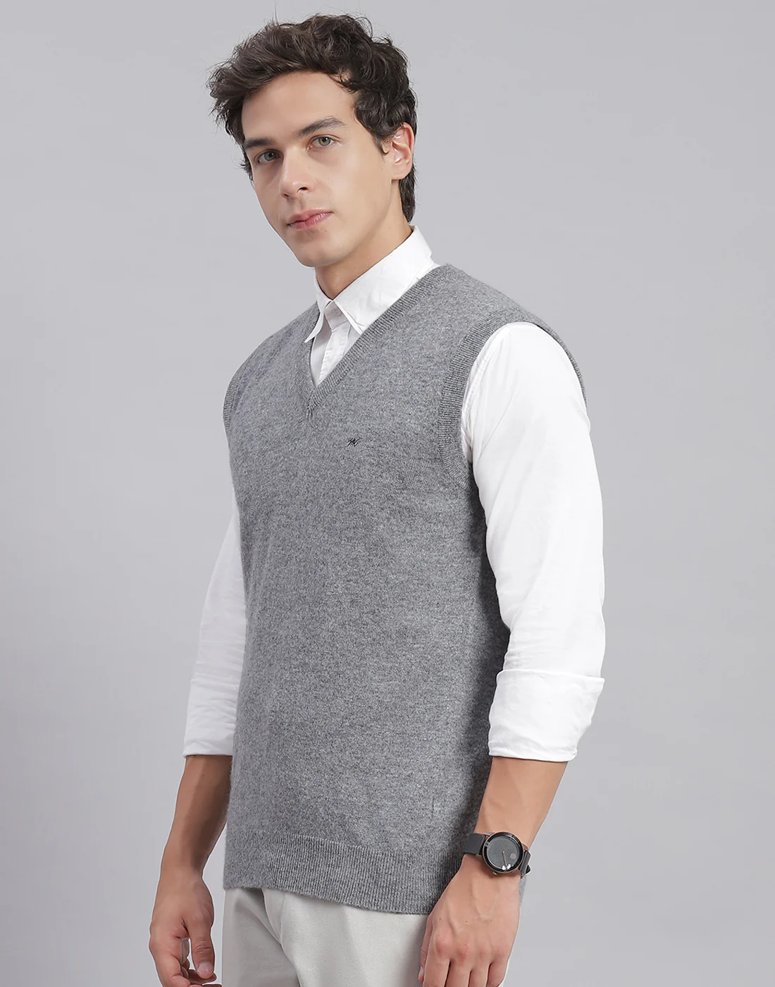 Men Grey Melange Solid V Neck Sleeveless Sweater - Image 4