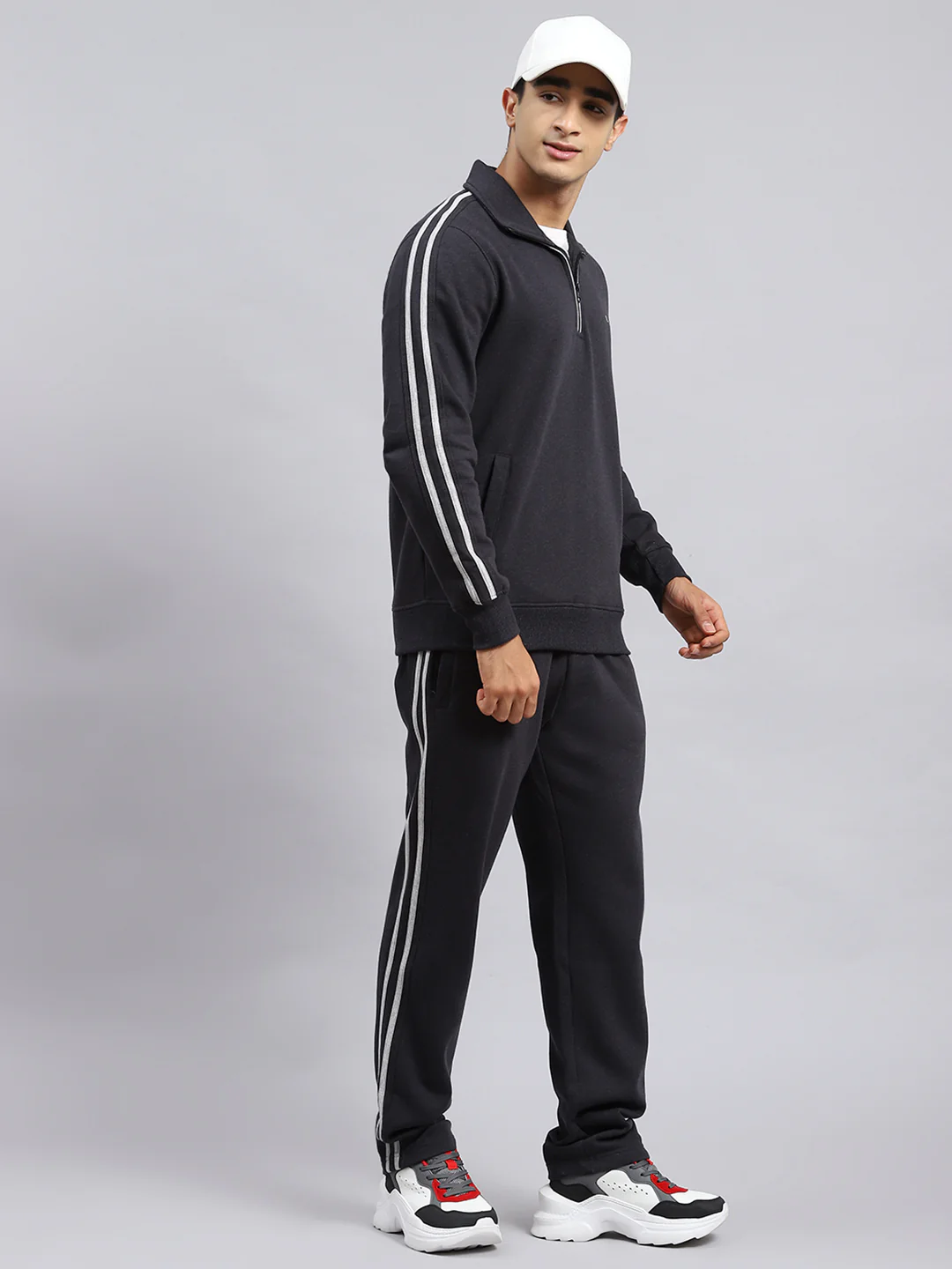 Men Grey Plain Tracksuit - Image 3